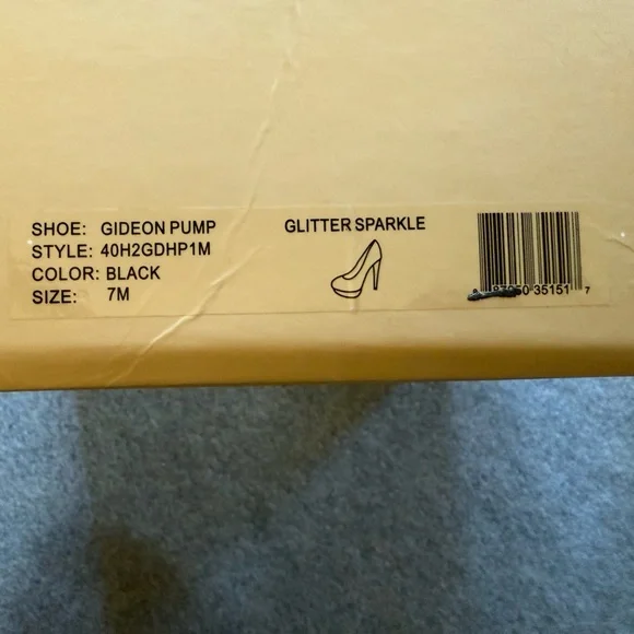 Michael Kors Black Gideon Pump - Picture 4 of 8